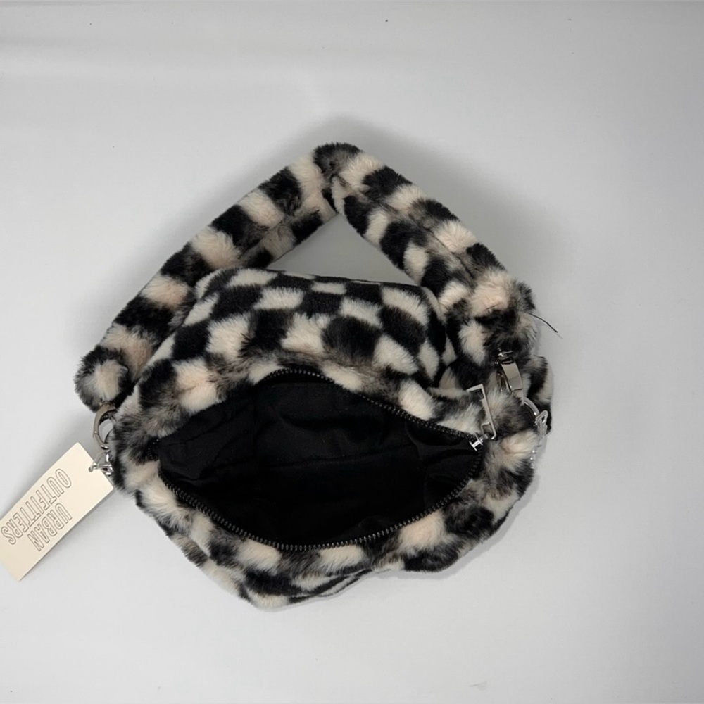 Pearl Chain Fur Baguette Bag - Picture 2 of 6